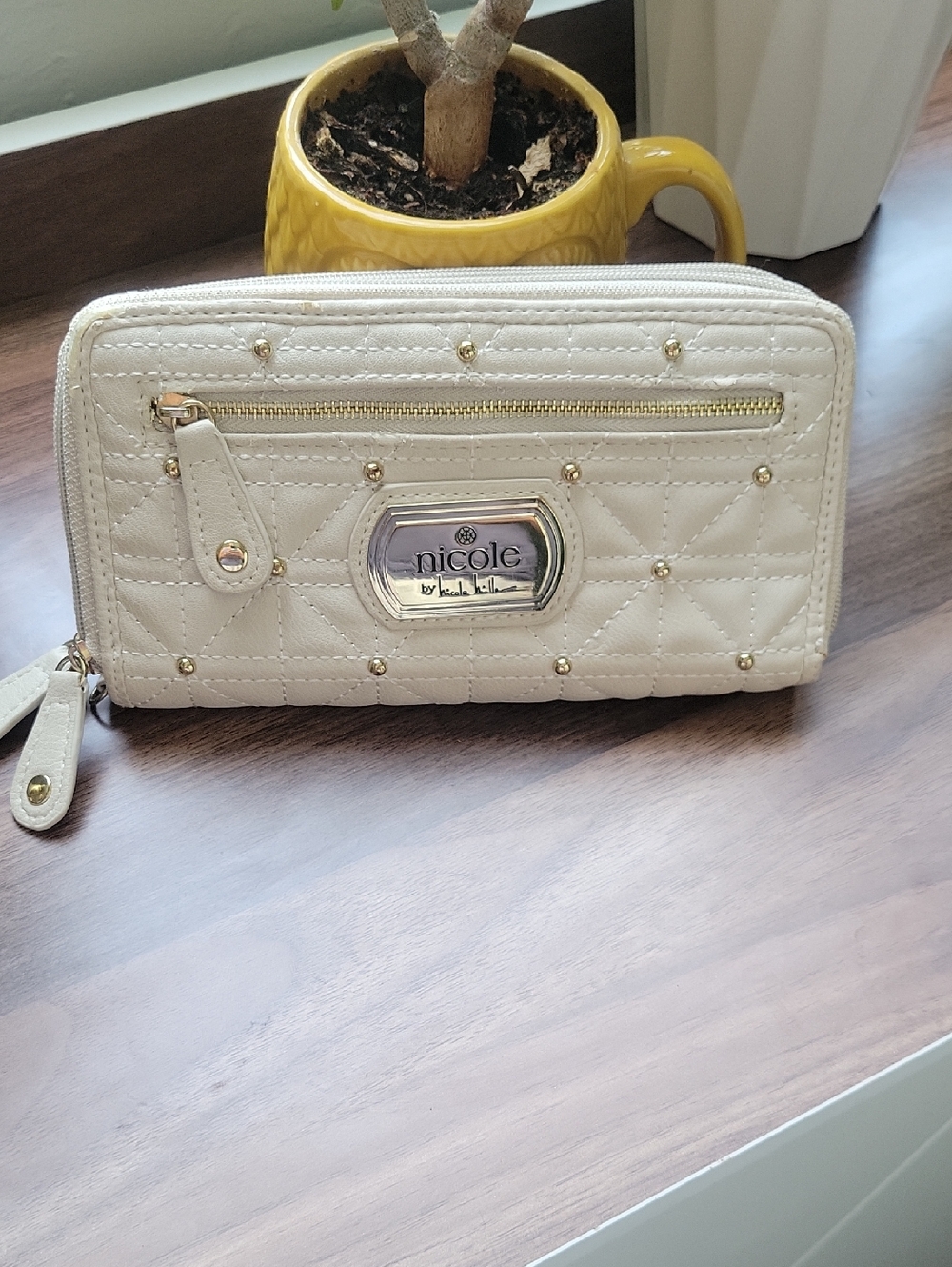 Nicole Miller Quilted Cream Wallet with Gold Hardware